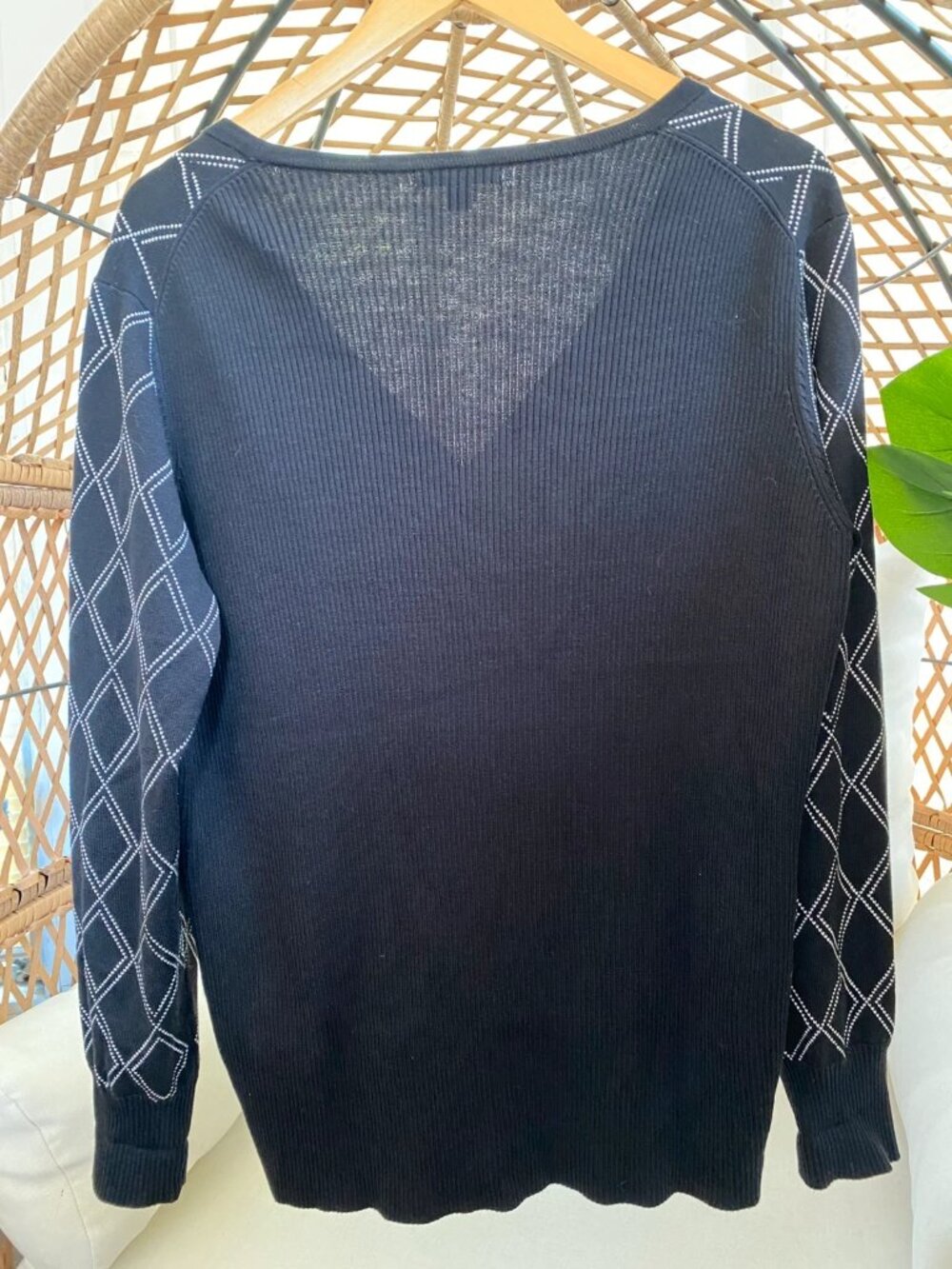 Brooks Brothers Women’s Black Silk Blend V-neck cardigan Sweater Size XL - Picture 6 of 8